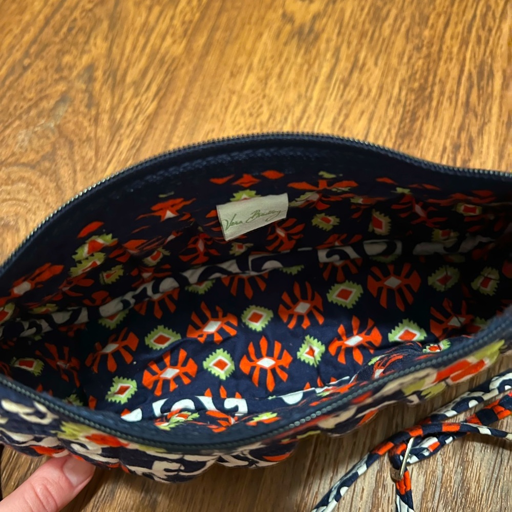 Vera Bradley purse - Picture 2 of 3